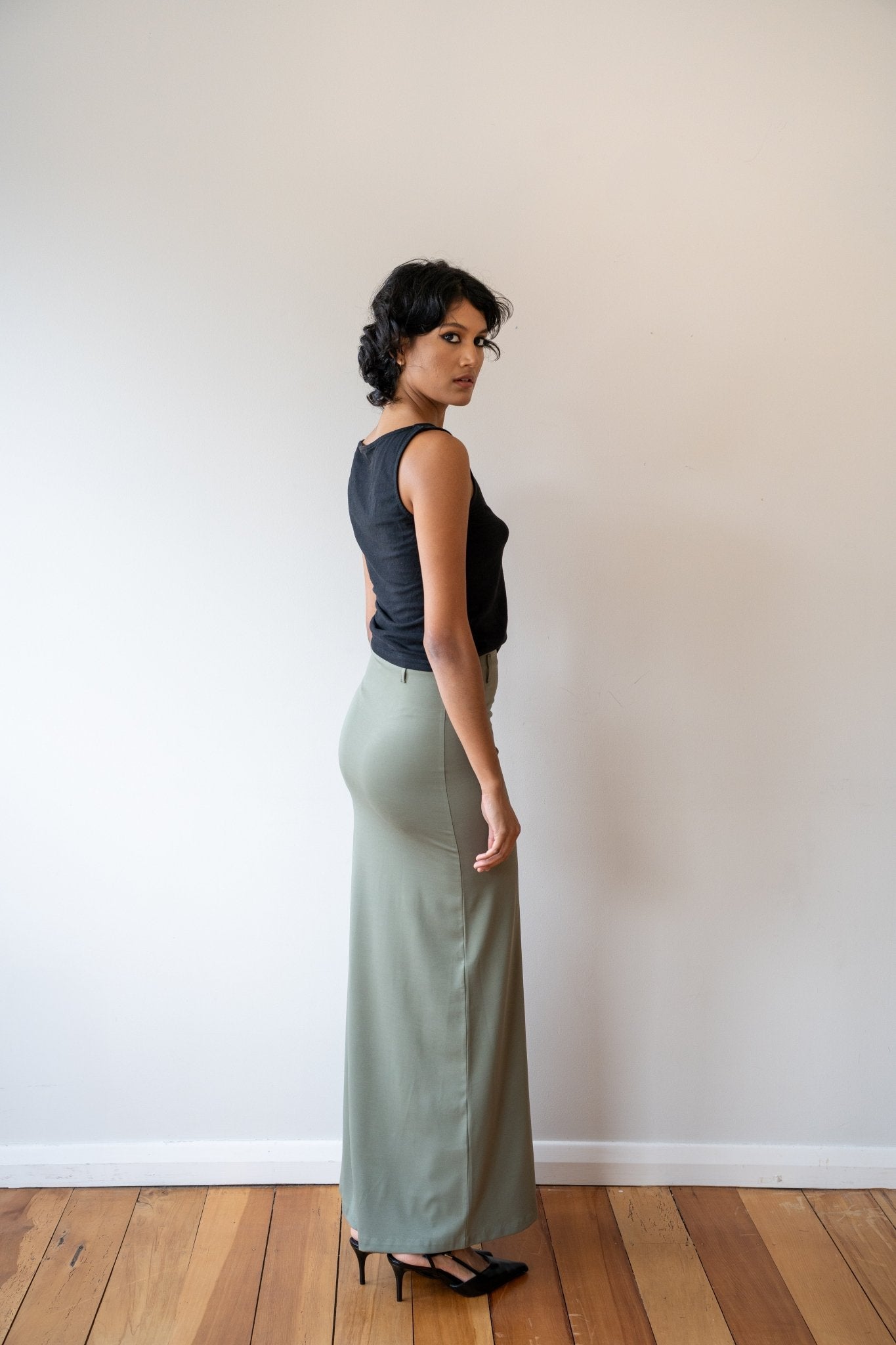 001 Skirt - E L O I S E