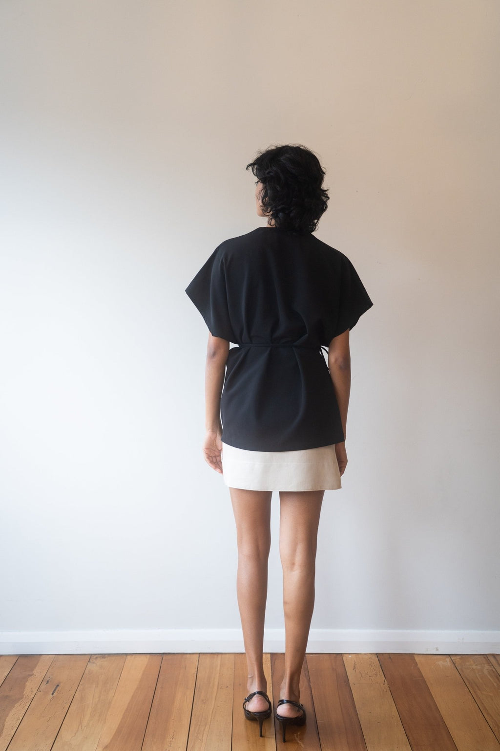 001 Top - E L O I S E